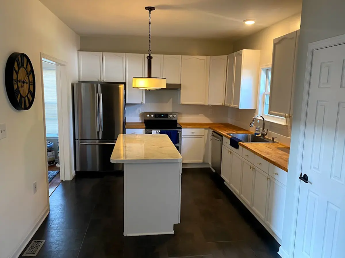Small kitchen prior to renovation in Virginia