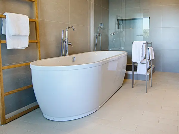 Freestanding tub in modern bathroom