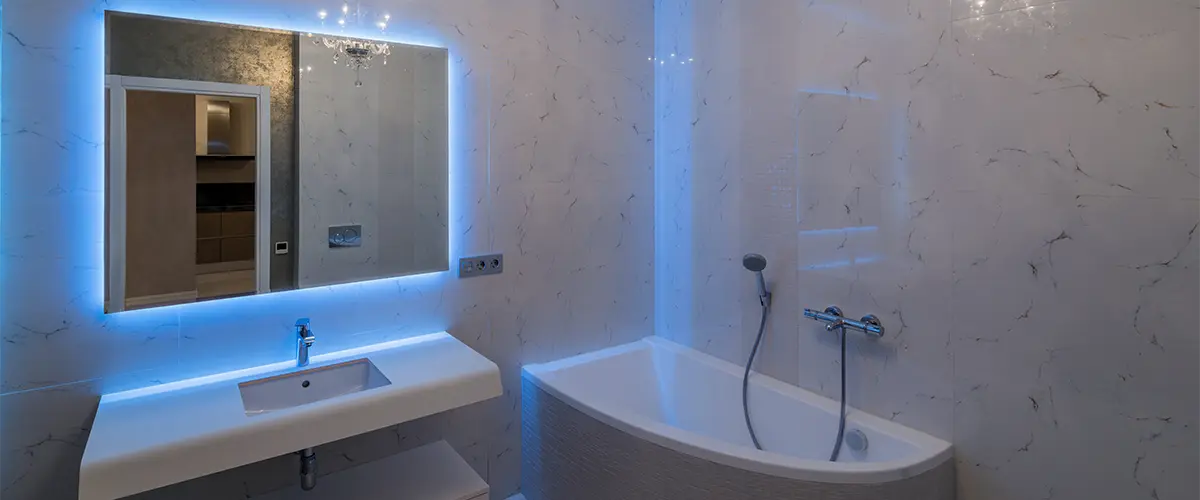 Bathroom blue mirror light