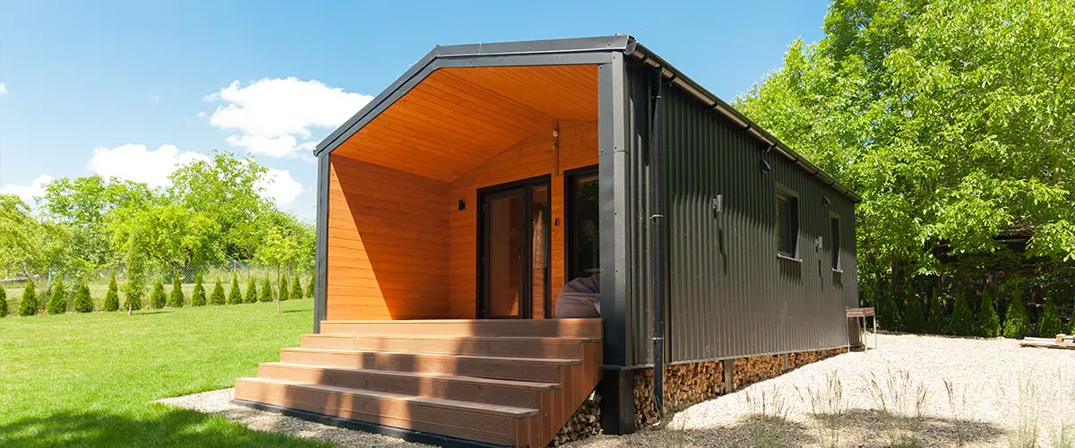 Beautiful modular home in container