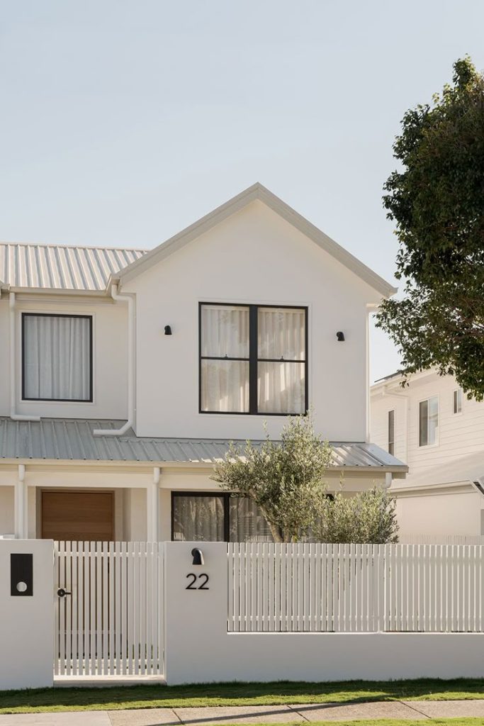 Part 1: Should You Rebuild a House or Remodel a House? 1 REMODEL A HOUSE