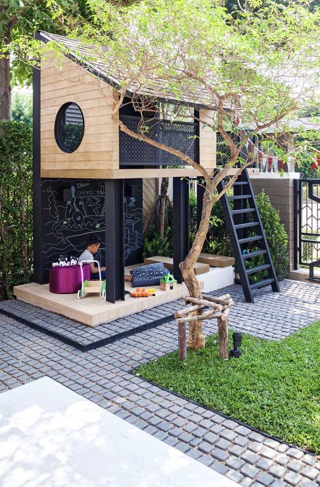 How to Build a DIY Backyard Playground 1